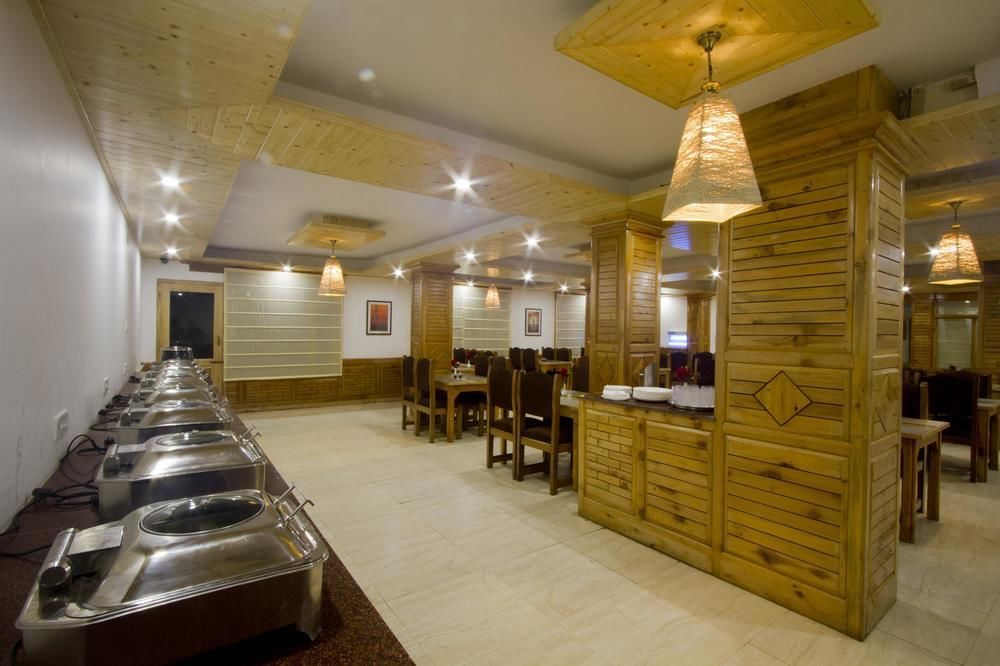Oyo Premium Simsa 3*