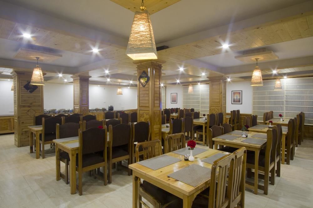 Hotel Oyo Premium Simsa
