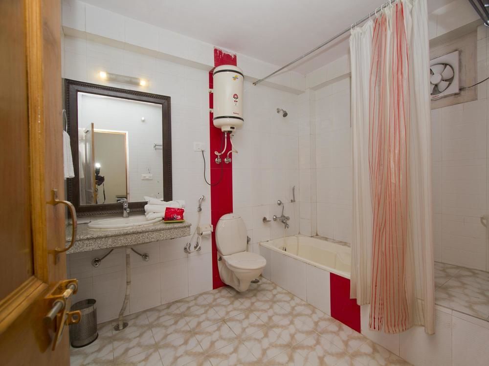 Oyo Premium Star Prini Hotel Manali (Himachal Pradesh)