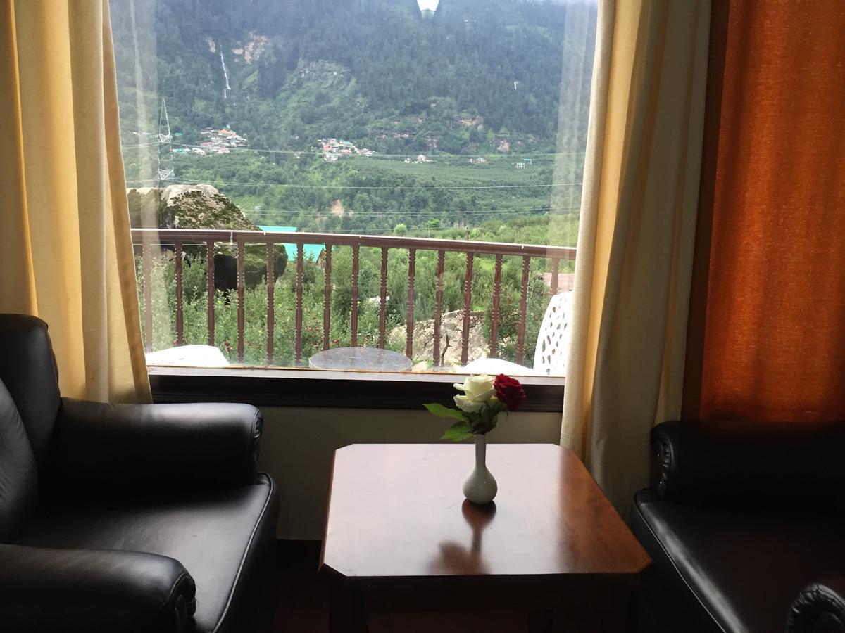 Resort Apple Crescent Manali (Himachal Pradesh)