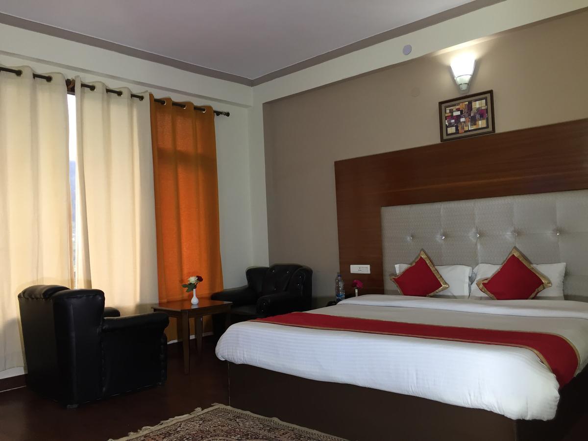 Apple Crescent Resort Manali (Himachal Pradesh)