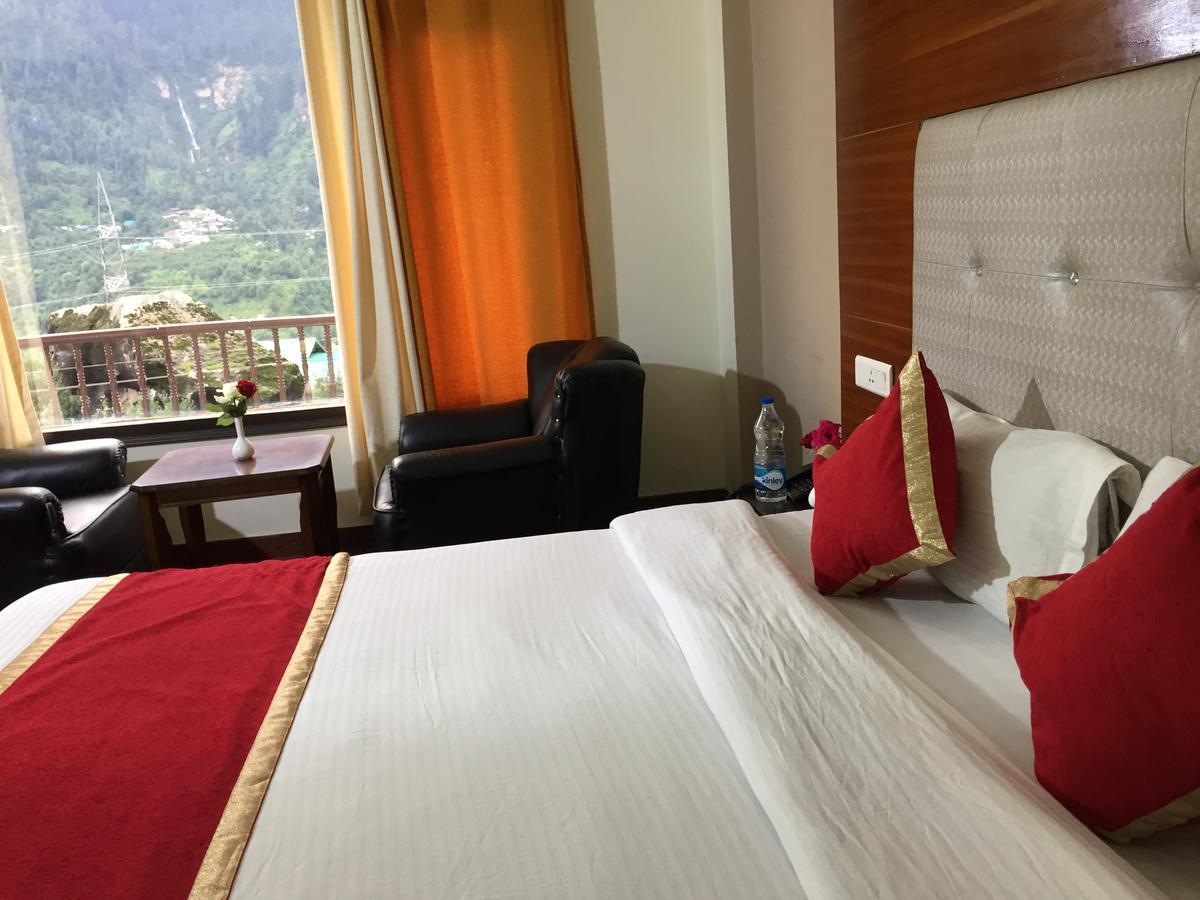 Apple Crescent Resort 3*