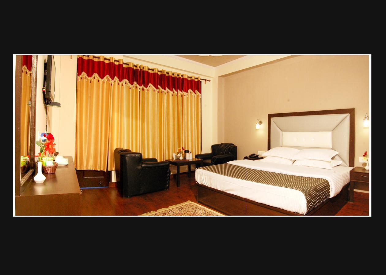 Resort Apple Crescent Manali (Himachal Pradesh)