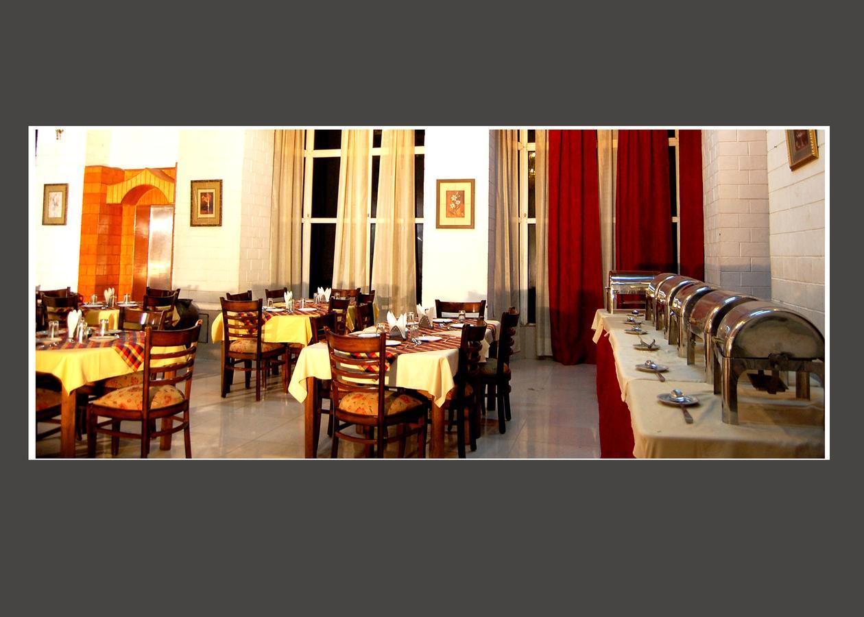Hotel Out Town Manali (Himachal Pradesh)