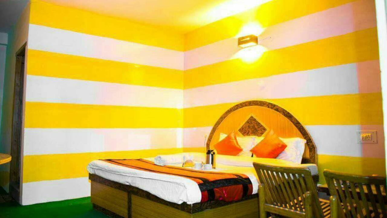 Apple Hotel *
