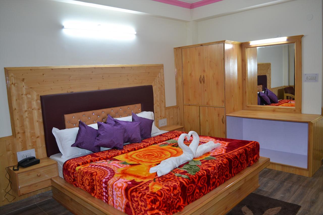 Hotel Rewat Residency