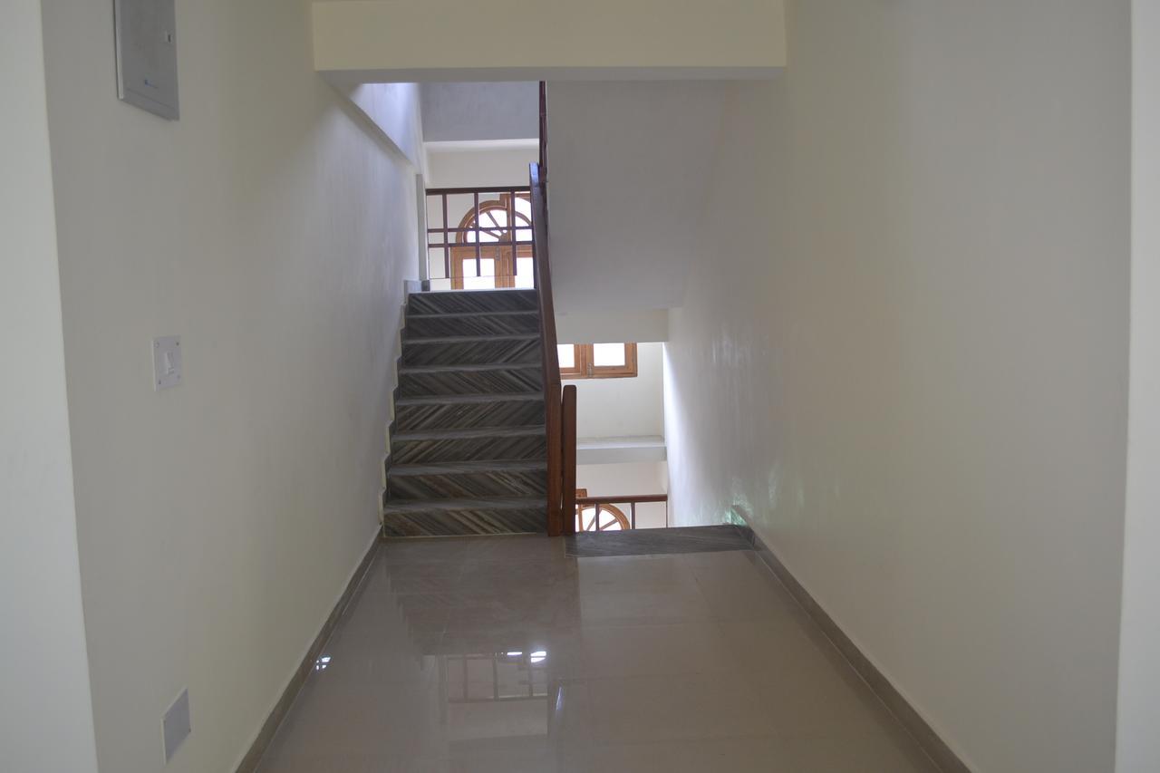 Rewat Residency
