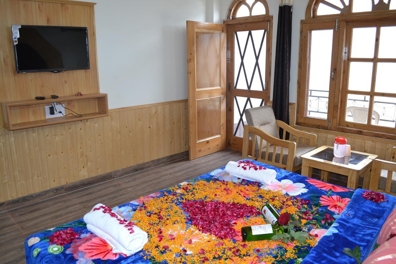 Hotel Rewat Residency