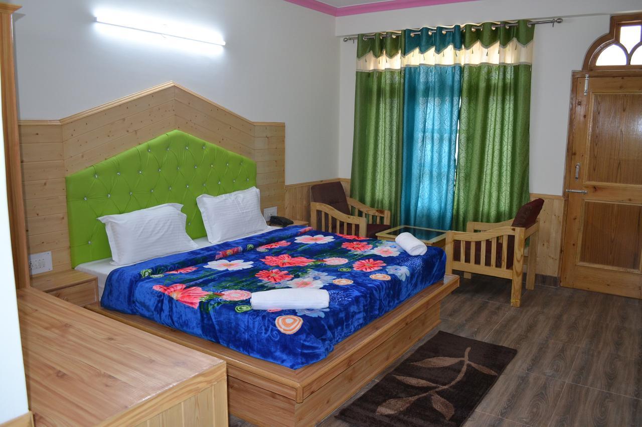 Hotel Rewat Residency