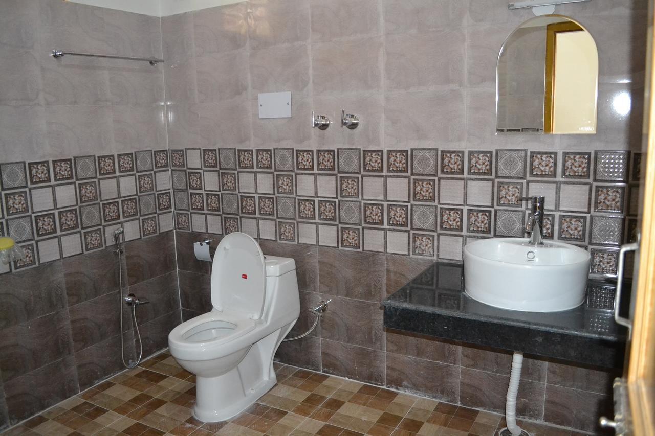 Rewat Residency Hotel 3*