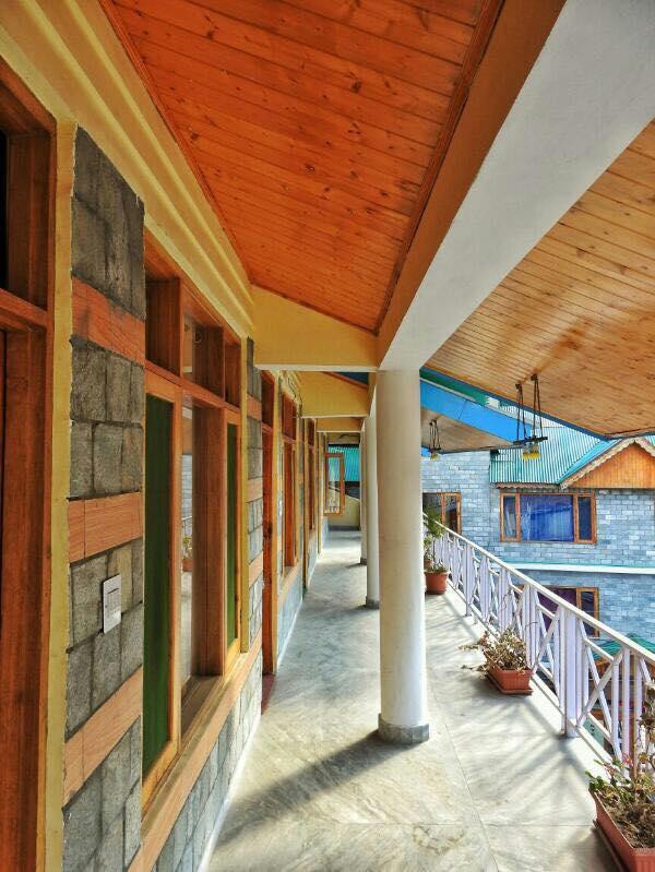 Apple Hotel Manali (Himachal Pradesh)