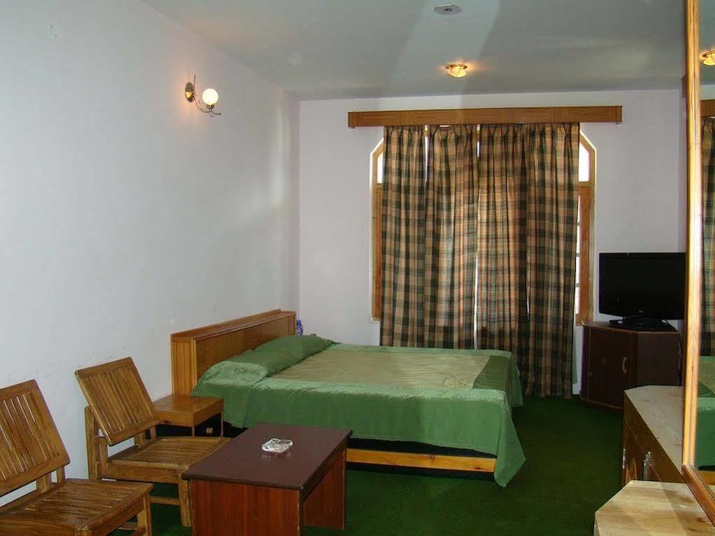 Mountain Trail Bed & Breakfast