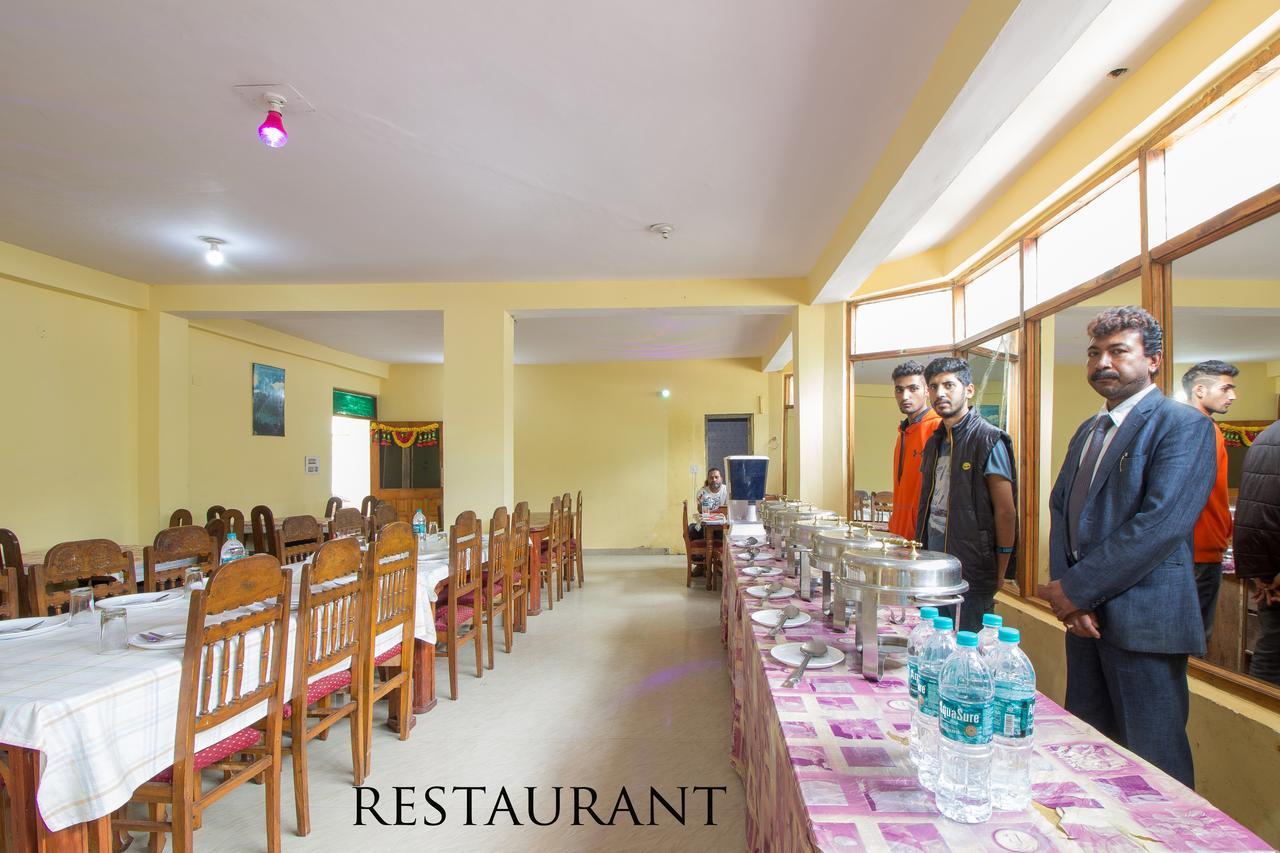 Neha Palace Manali (Himachal Pradesh)