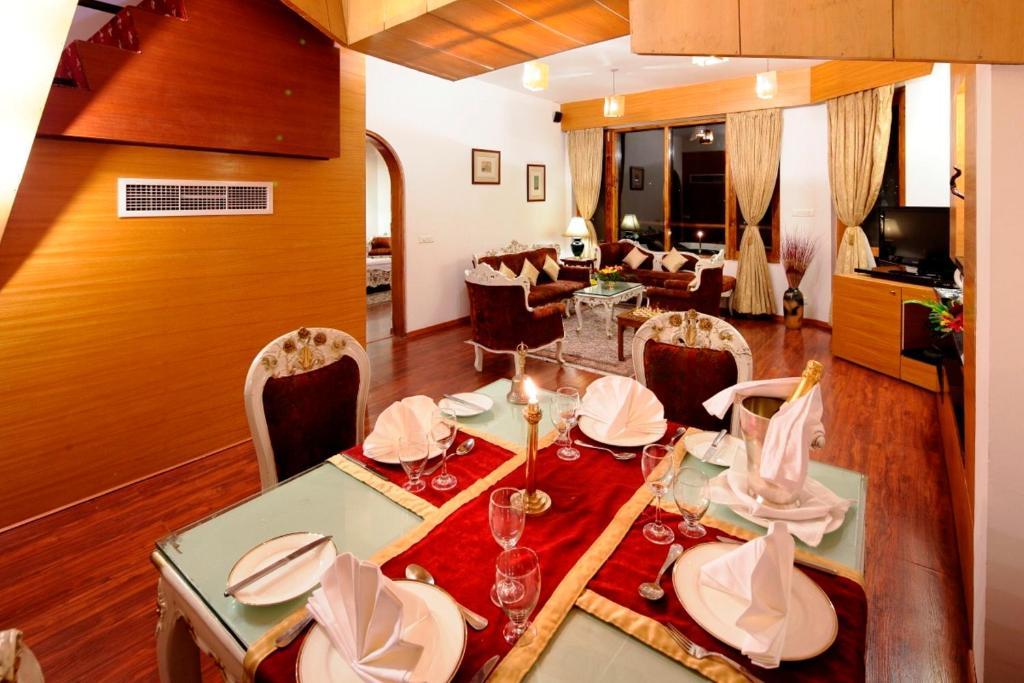 Resort Manuallaya The &