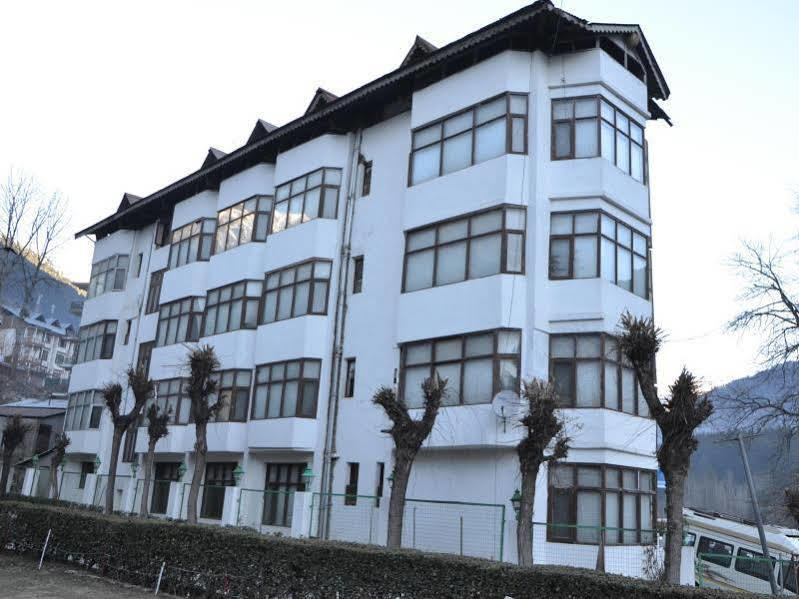 Treebo Manali Palace Hotel 3*