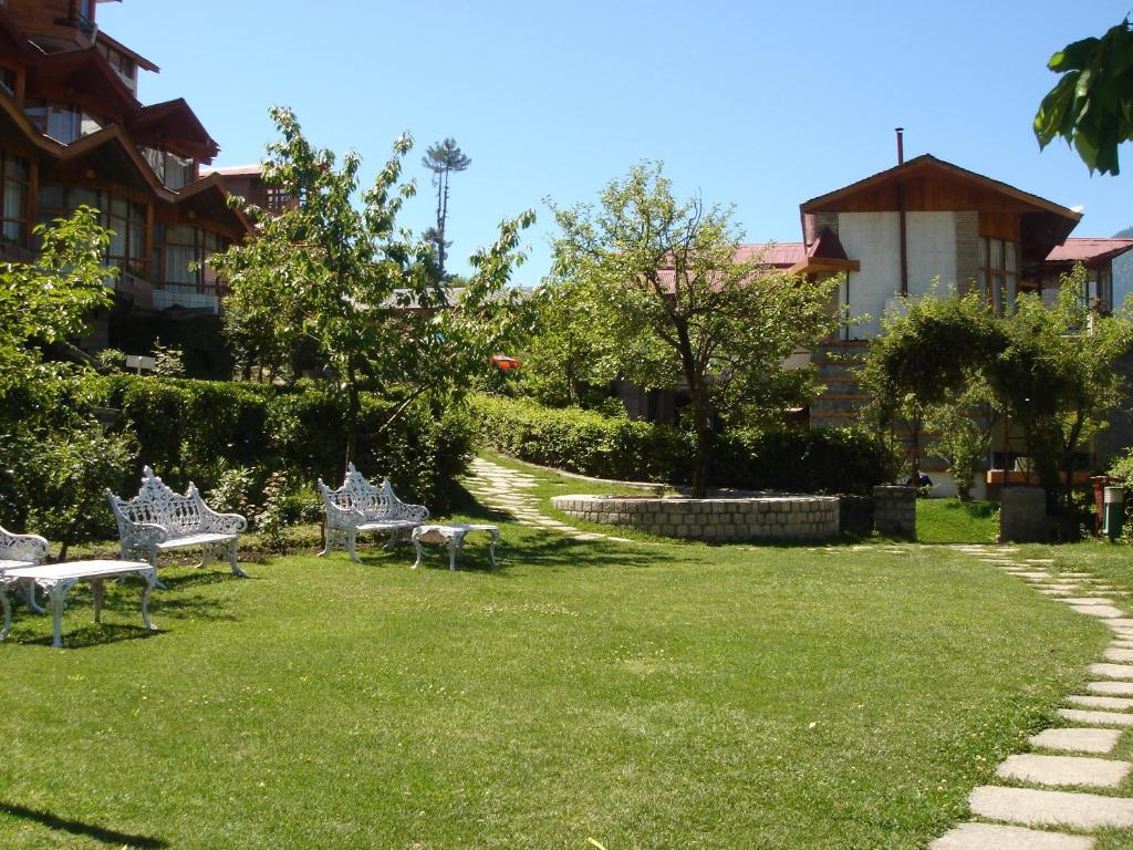 Resort Manuallaya The & Manali (Himachal Pradesh)