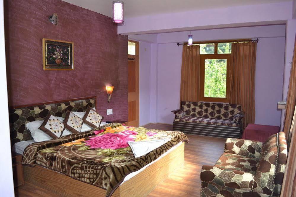 Chetna 3* Manali (Himachal Pradesh)