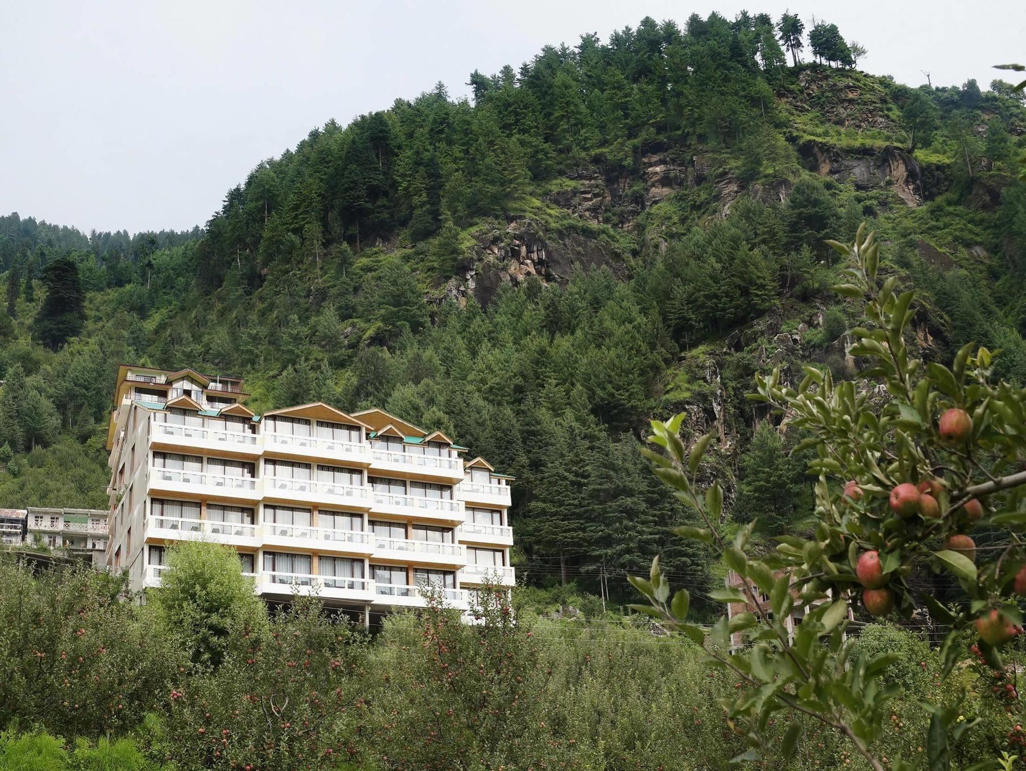 Kamay The Serenity & Resort 4*