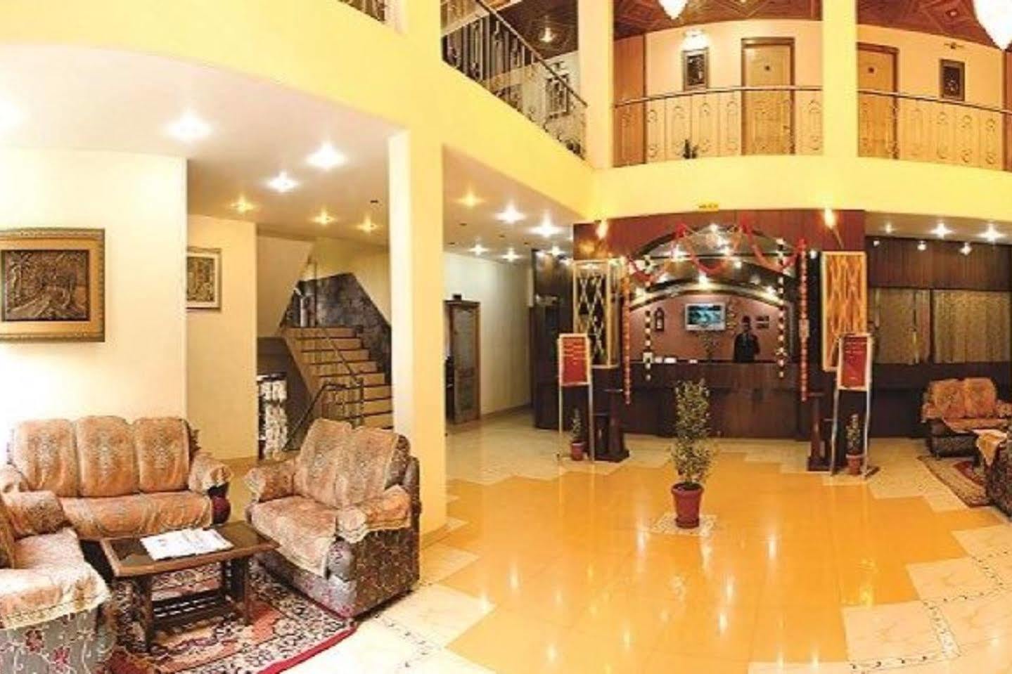 Royal Park Resort 3*