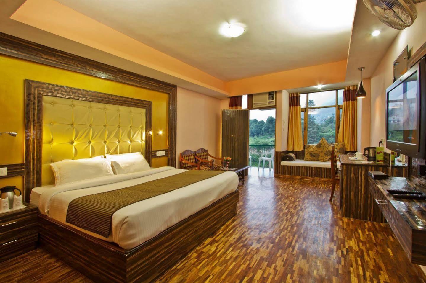 Royal Park Resort