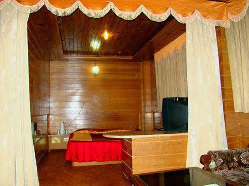 Hotel Chandermukhi 2*
