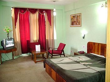 Devlok Hotel 2*