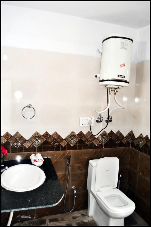 Hotel Chandertal 3*