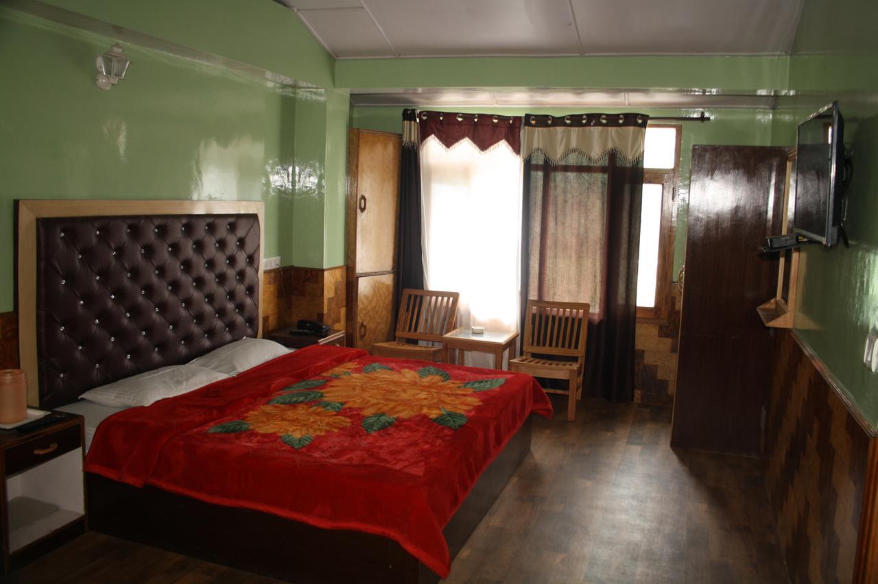 Adb Kundan * Manali (Himachal Pradesh)