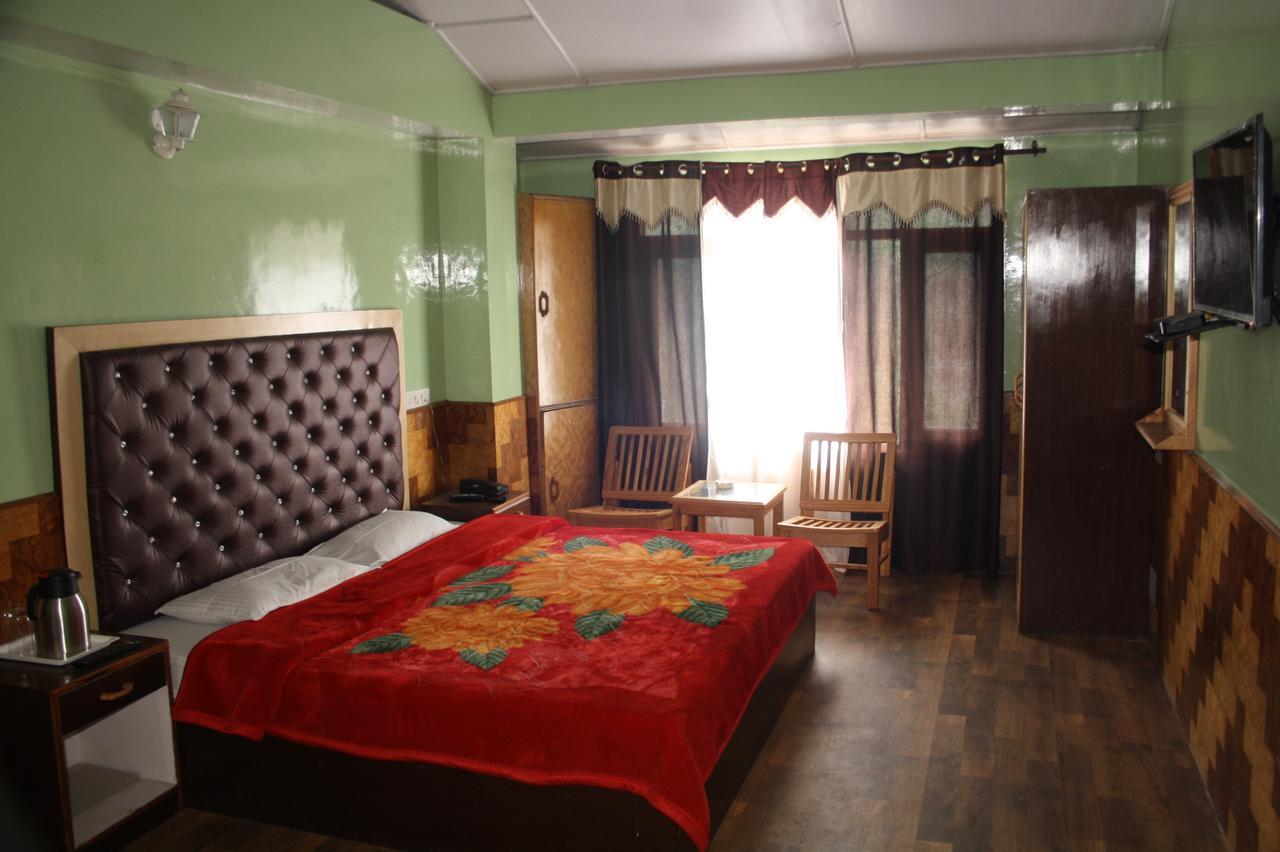 Hotel Adb Kundan Manali (Himachal Pradesh)