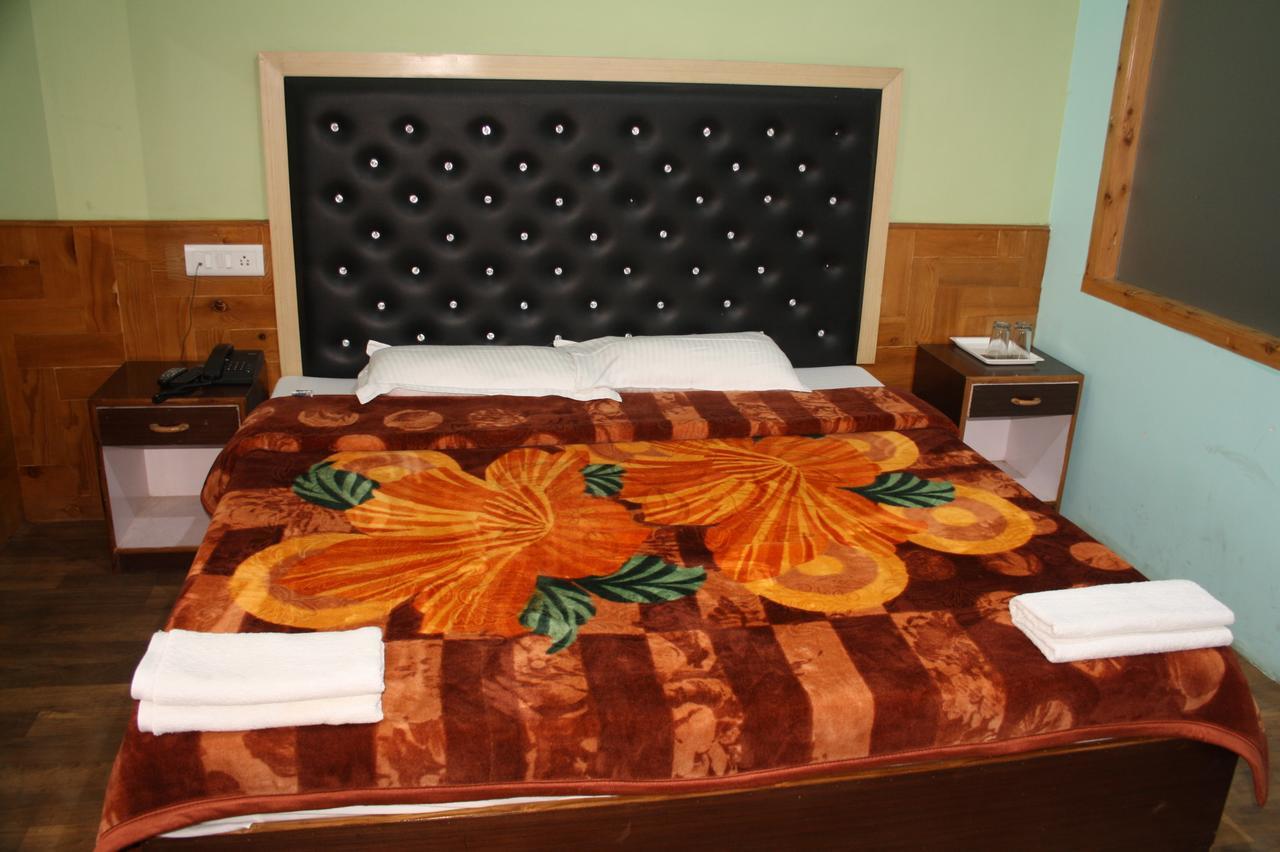Hotel Adb Kundan