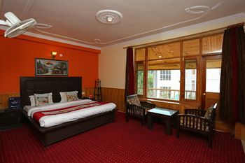Oyo 7008 Astha Hotel Manali (Himachal Pradesh)