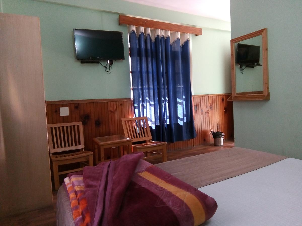 Adb Kundan Hotel