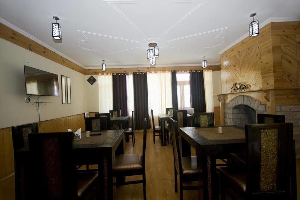 Oyo 1837 Hotel Golden Meadows 3* Manali (Himachal Pradesh)
