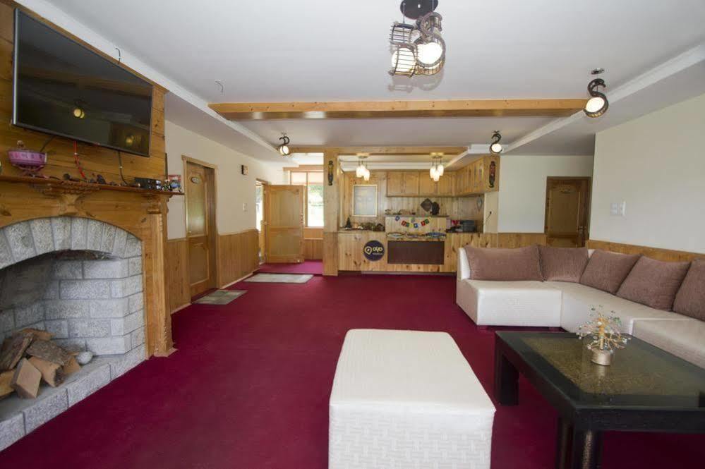 Hotel Oyo 1837 Hotel Golden Meadows 3*