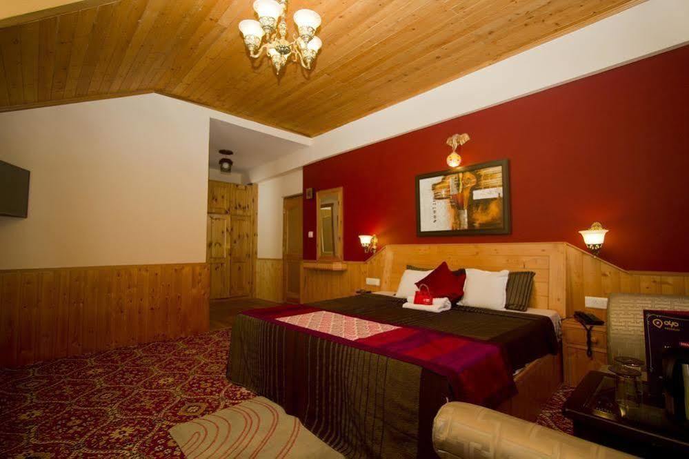 Hotel Oyo 1837 Hotel Golden Meadows 3*