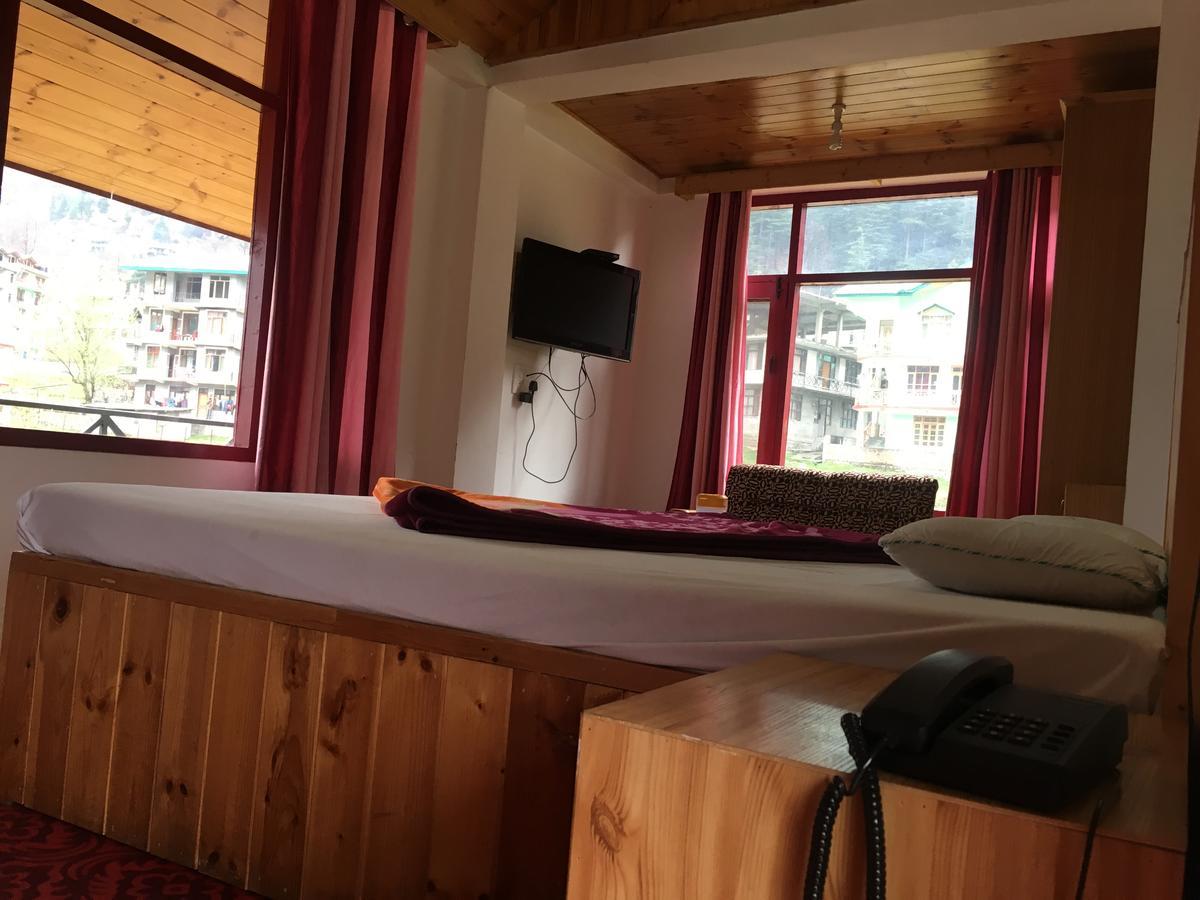 Seraj International Hotel Manali (Himachal Pradesh)