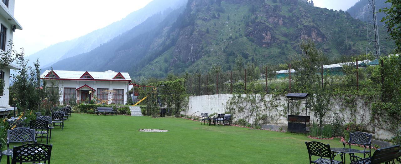Resort De Vivendi With 35000 Sqft Open Lawn With Bbq 4*
