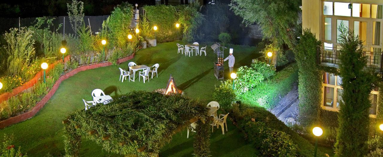 De Vivendi With 35000 Sqft Open Lawn With Bbq 4* Manali (Himachal Pradesh)