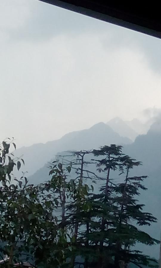 Adb Whispering River Hotel Manali (Himachal Pradesh)
