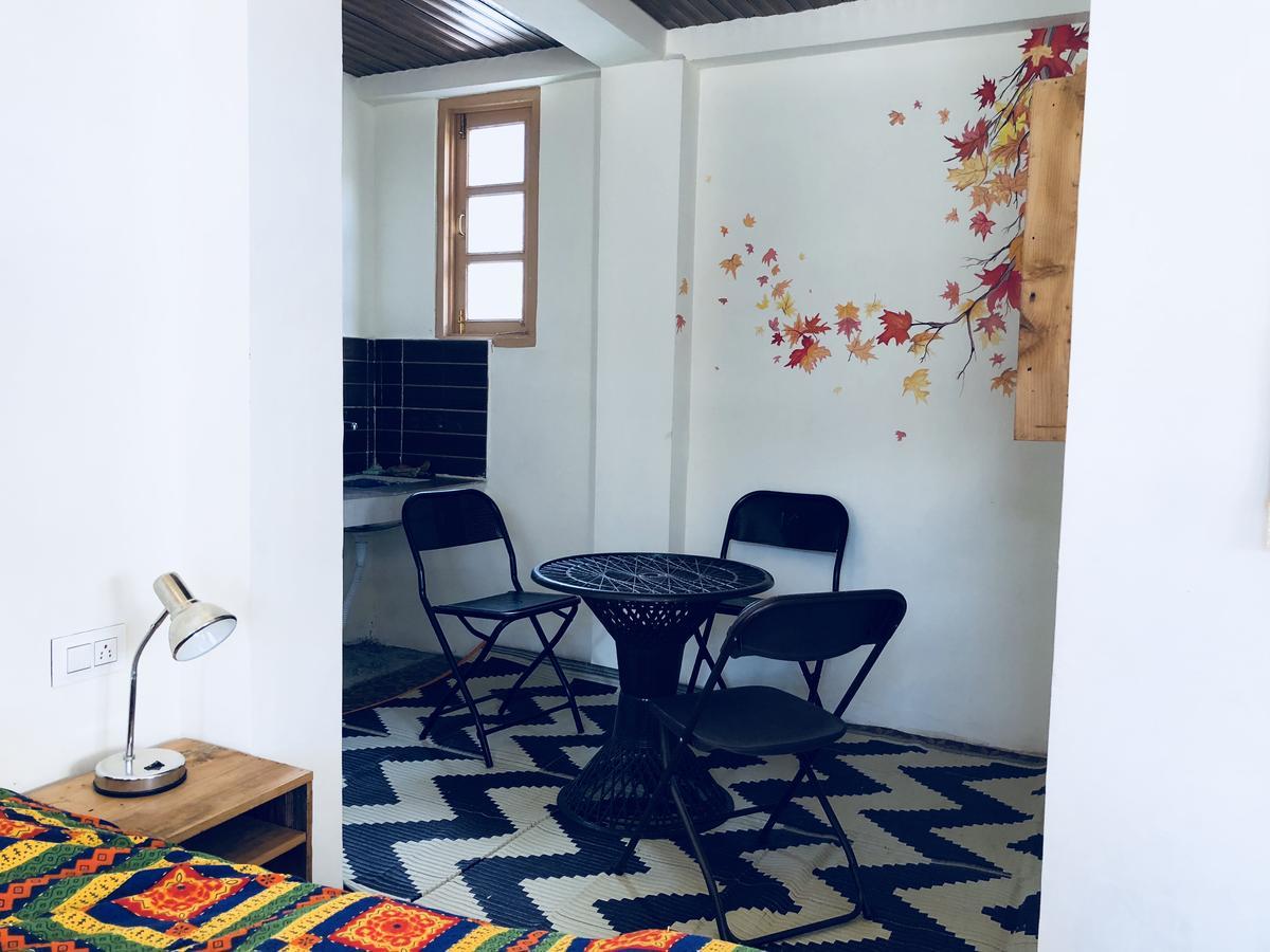 The Crazy Indian Pad Hostel Manali (Himachal Pradesh)