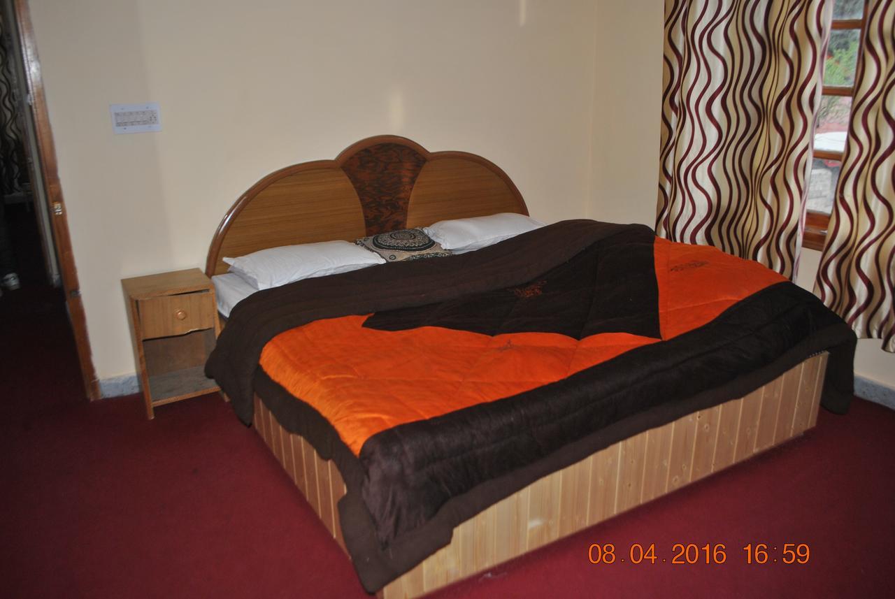 Hotel Suraj Manali (Himachal Pradesh)