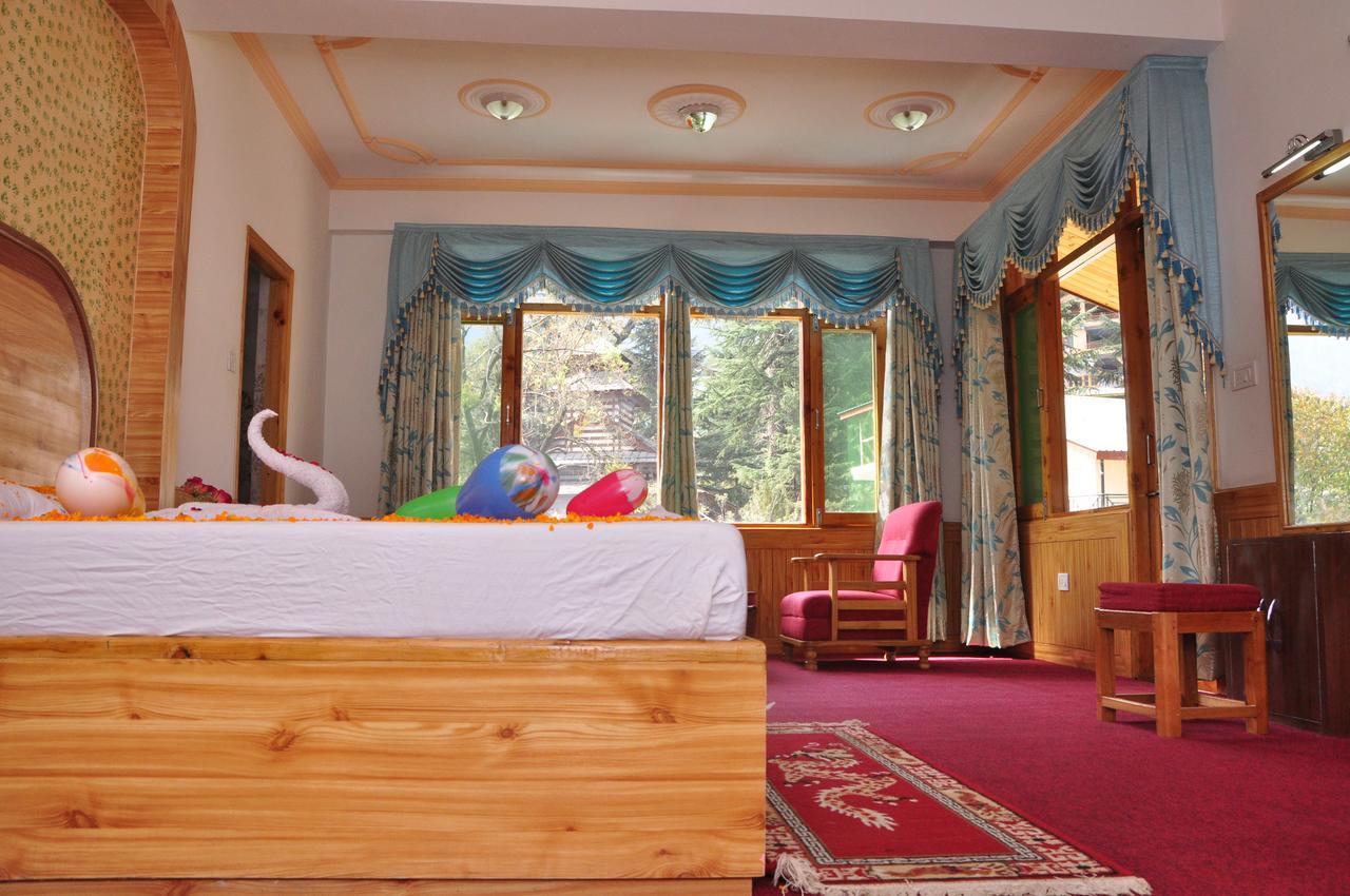 Hotel King's Land 3*