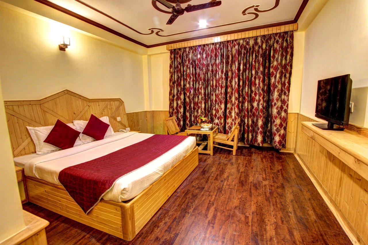 Bed & Breakfast Holiday Manali (Himachal Pradesh)