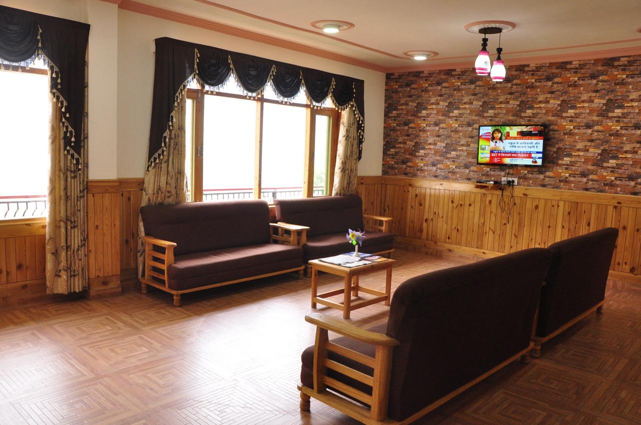 Hotel King's Land 3*