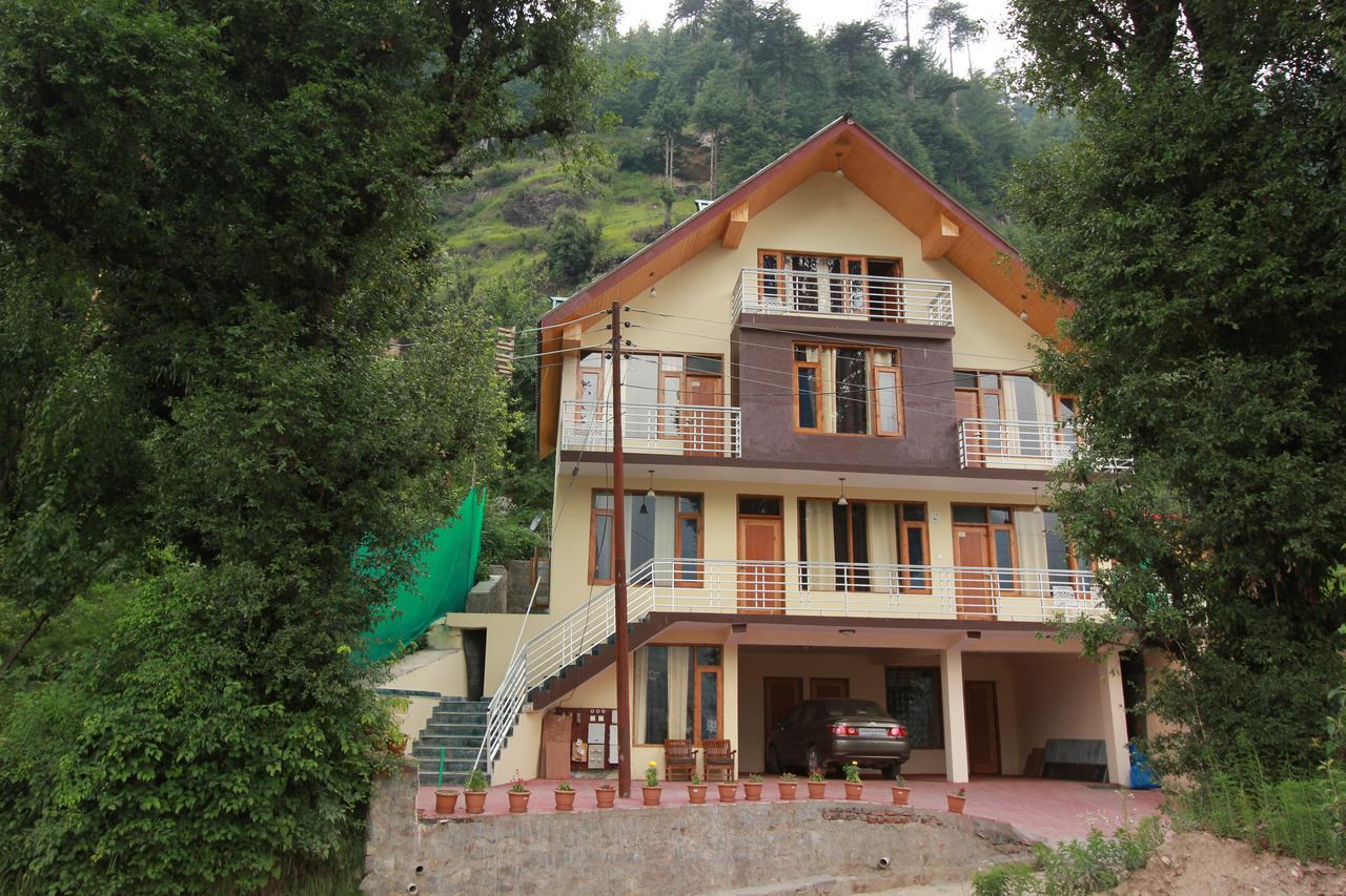 Golden Apple Inn *
