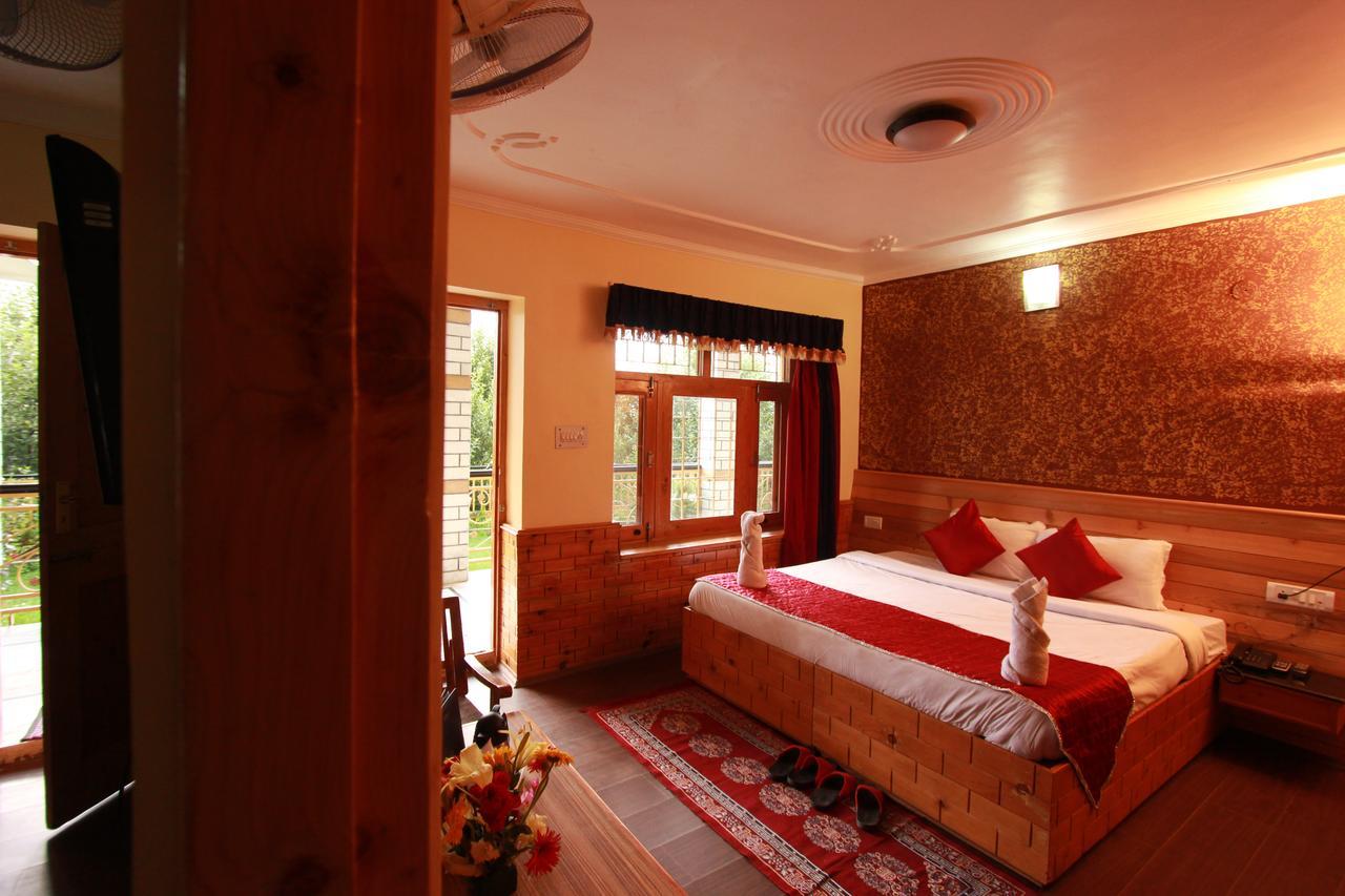 Golden Apple Inn Manali (Himachal Pradesh)