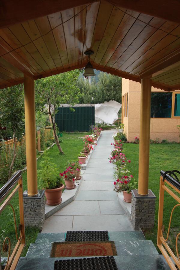 Inn Golden Apple