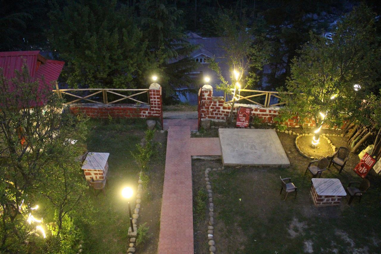 Red House Cafe Inn