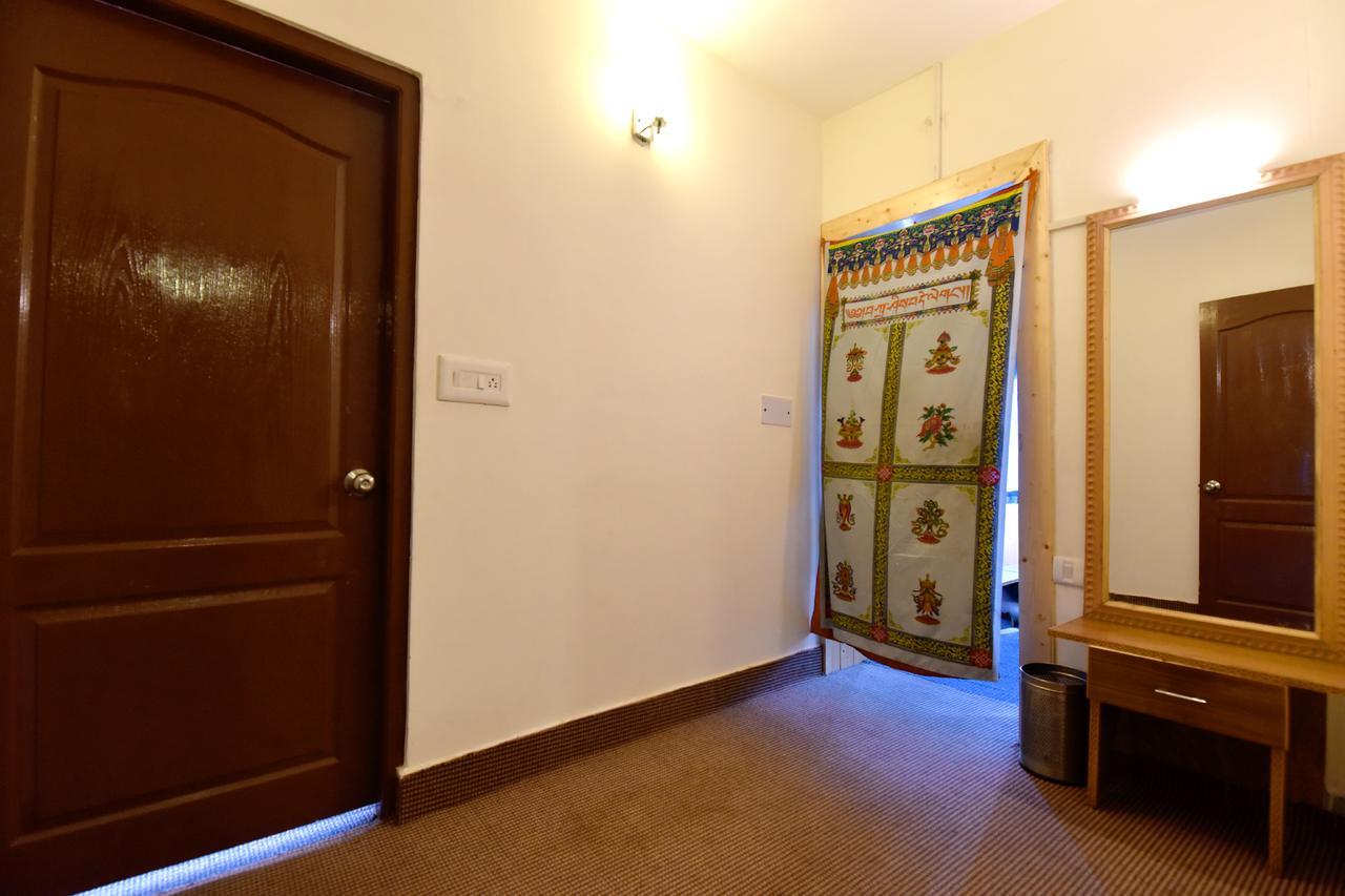 Oyo 13337 Valley View 2bhk Naggar Road Apartment Manali (Himachal Pradesh)