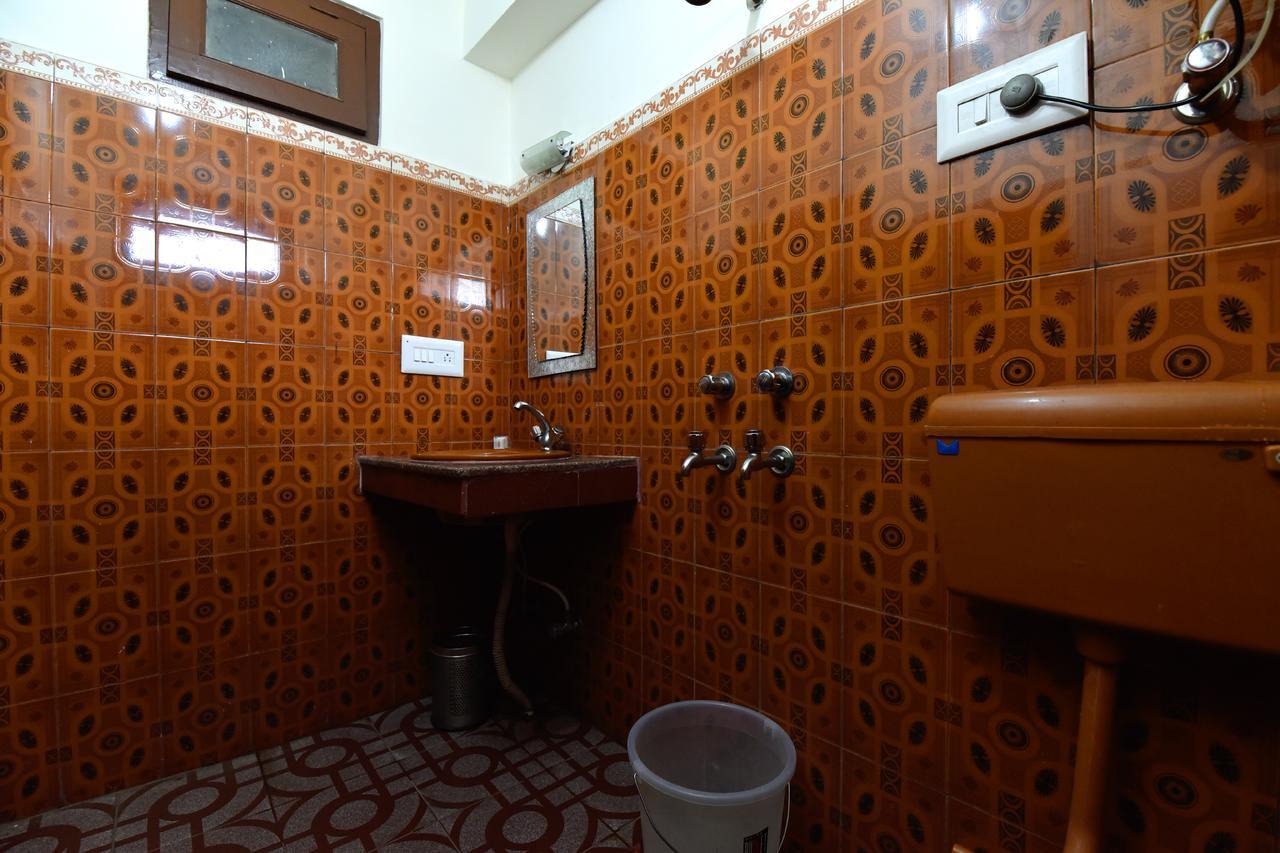 Oyo 13337 Valley View 2bhk Naggar Road Apartment Manali (Himachal Pradesh)